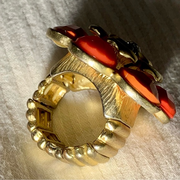 Flower Ring   Pop that Floral - Picture 6 of 6